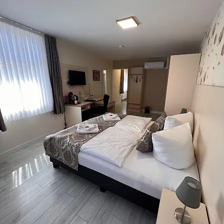 Novel Hotell